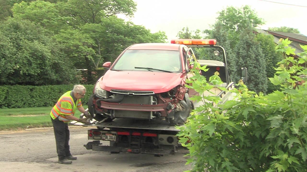 A man is hospitalized after crashing into pole in Delphos1.jpg
